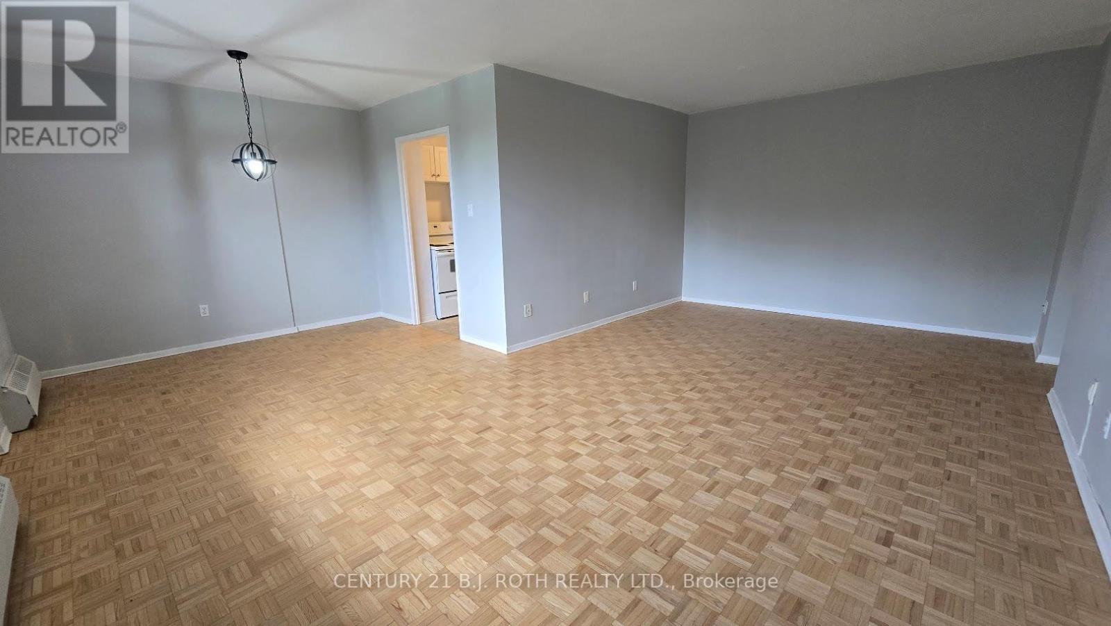 405 - 37 Peel Street, Barrie, Ontario  L4M 3L1 - Photo 5 - S12635648