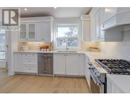 34 EUPHRASIA DRIVE, Toronto, Ontario