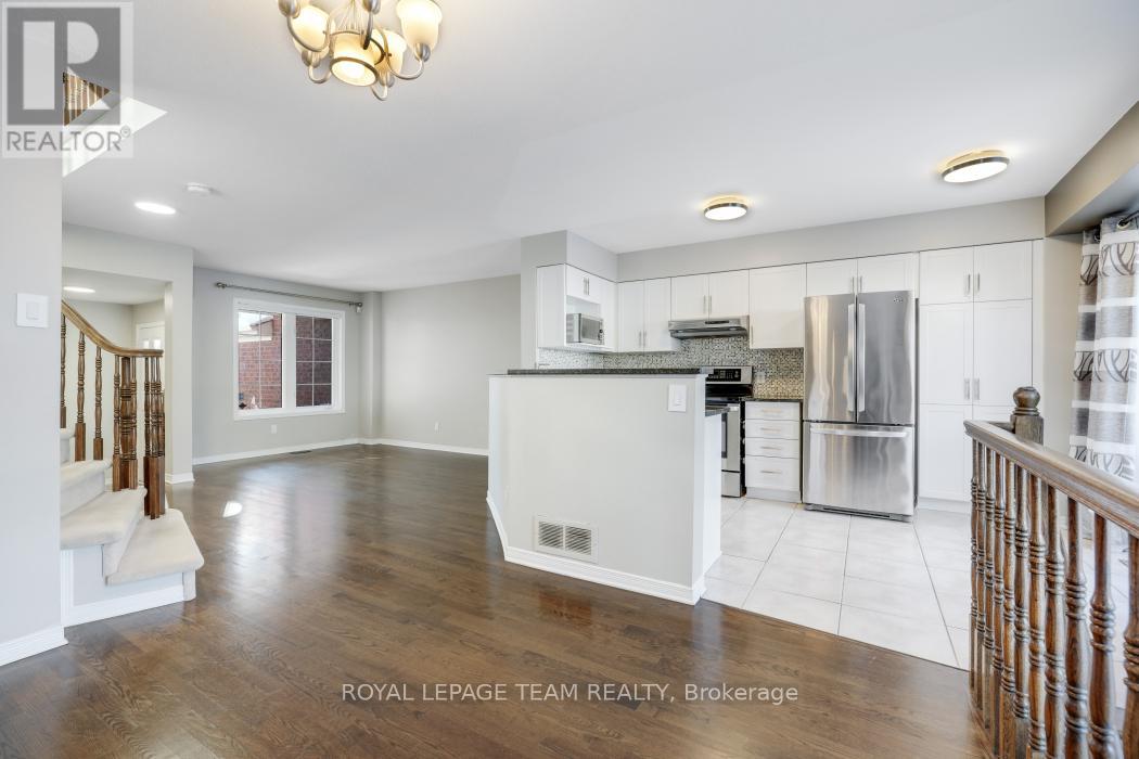 13 Grammercy Park, Ottawa, Ontario  K2C 4C7 - Photo 13 - X12635654