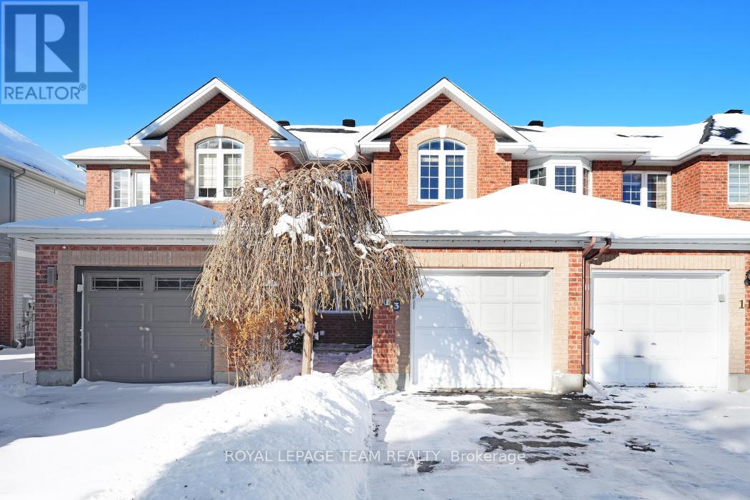 13 Grammercy Park, Ottawa, Ontario  K2C 4C7 - Photo 2 - X12635654