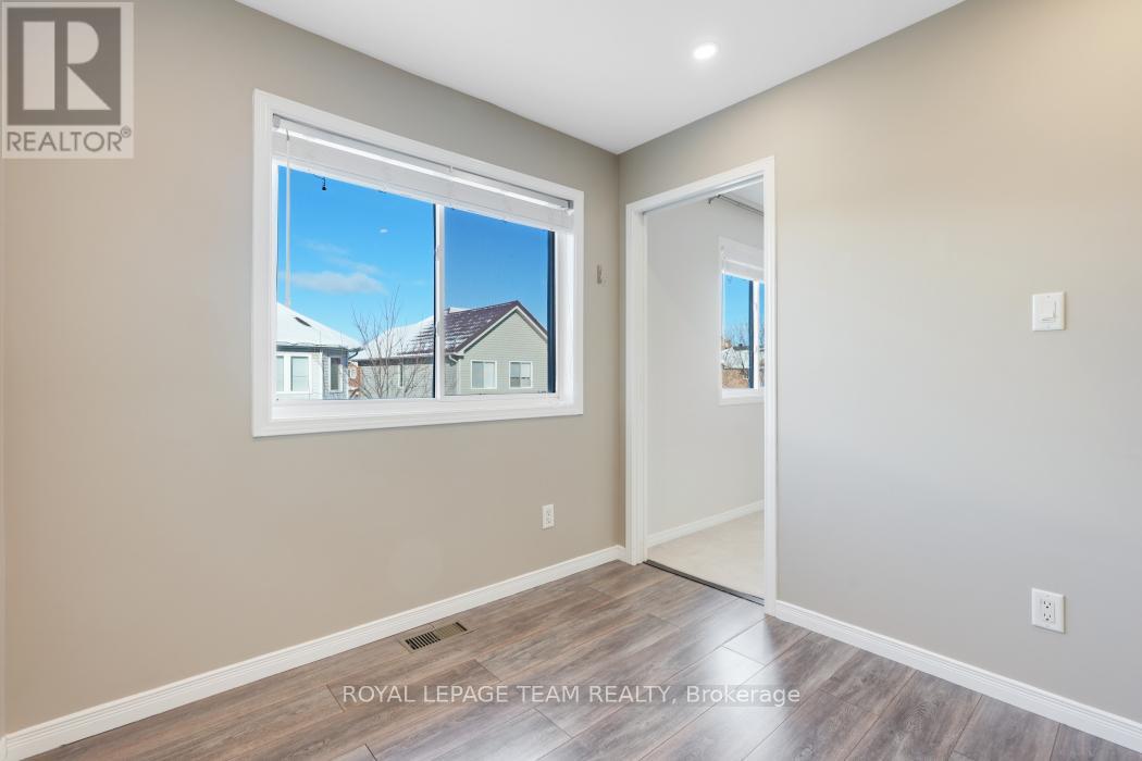 13 Grammercy Park, Ottawa, Ontario  K2C 4C7 - Photo 22 - X12635654