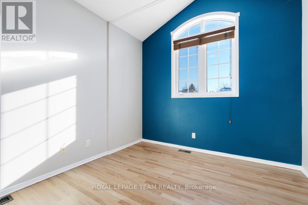 13 Grammercy Park, Ottawa, Ontario  K2C 4C7 - Photo 26 - X12635654