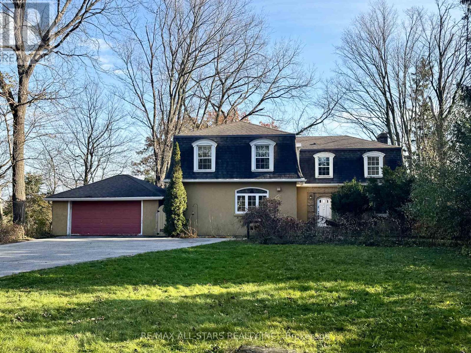 25 HILL CRESCENT, Toronto, Ontario