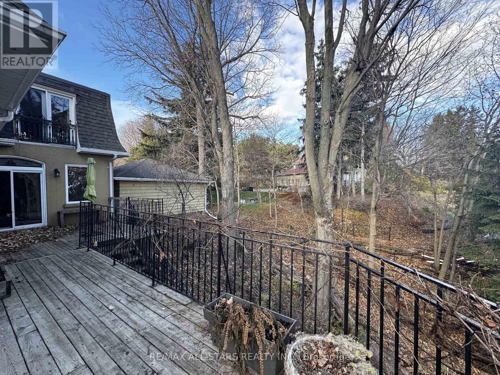 25 Hill Crescent, Toronto, Ontario  M1M 1H7 - Photo 5 - E12584126