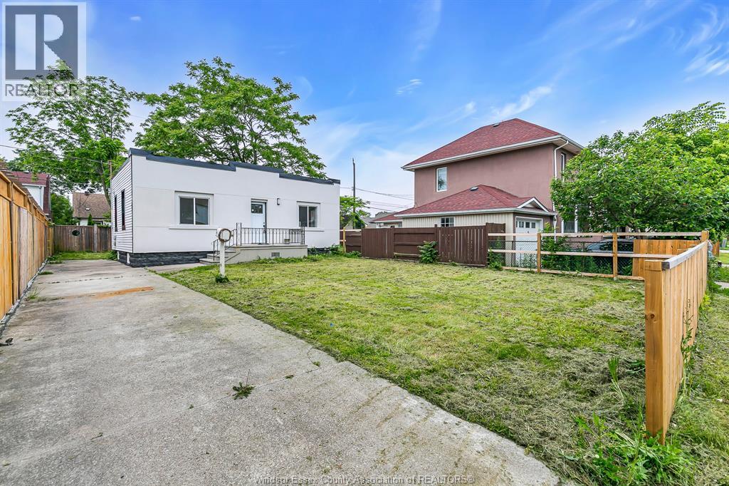 1737 Drouillard Road, Windsor, Ontario N8Y 2S6 - Photo 2 - 25031710