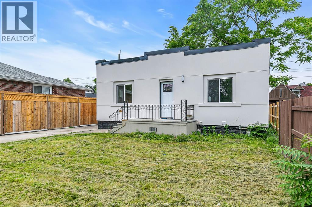 1737 Drouillard Road, Windsor, Ontario N8Y 2S6 - Photo 3 - 25031710