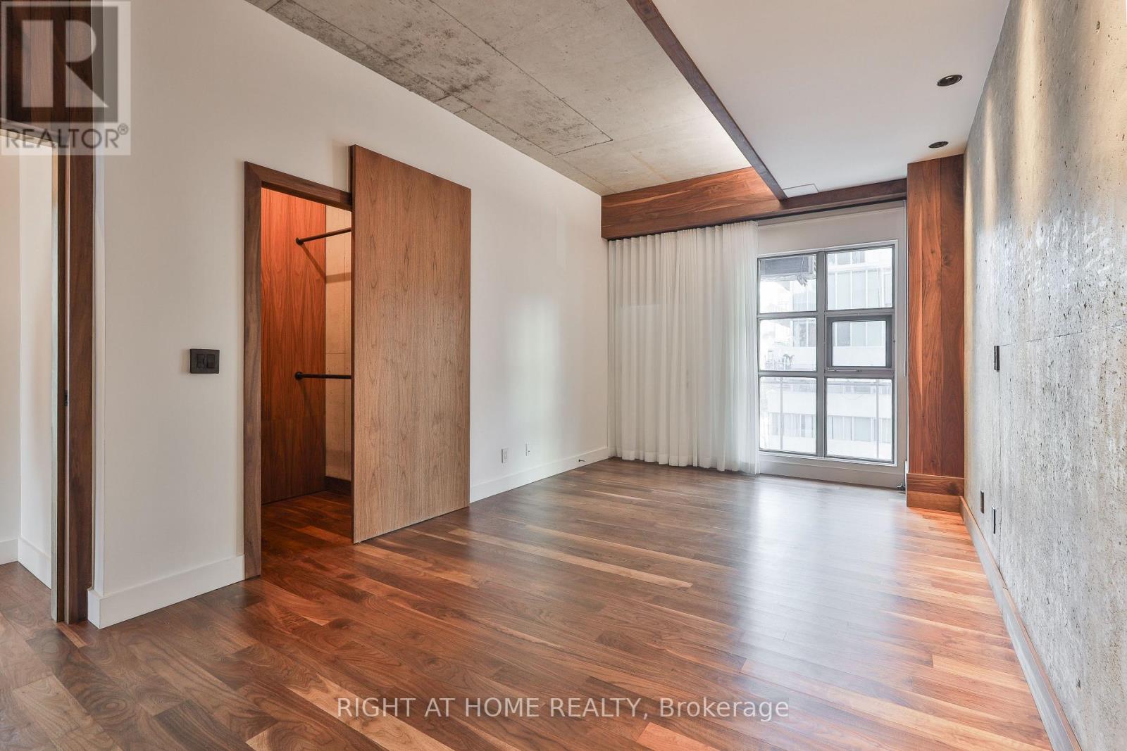 301 - 20 Niagara Street, Toronto (Waterfront Communities), Ontario  M5V 3L8 - Photo 16 - C12635662