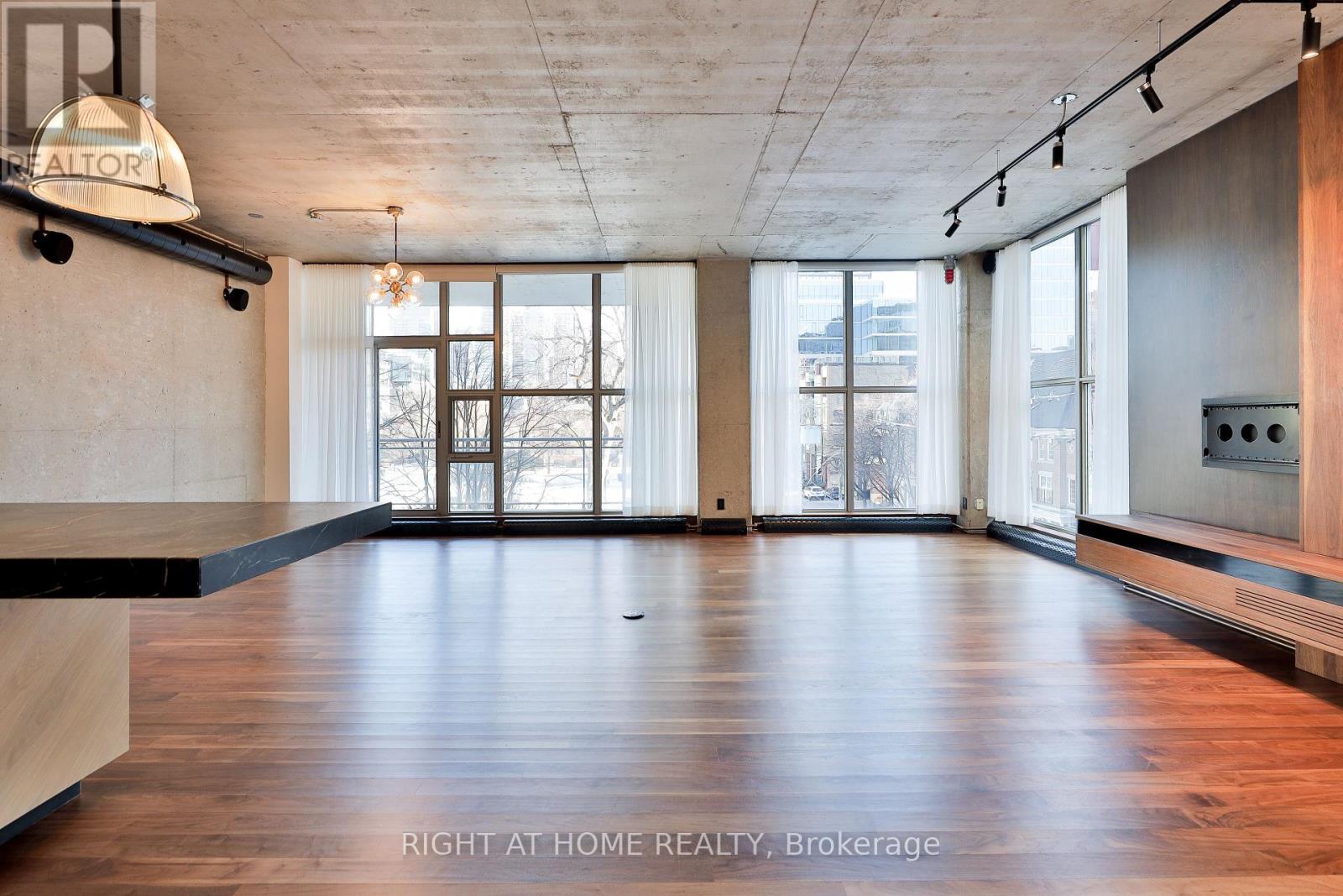 301 - 20 Niagara Street, Toronto (Waterfront Communities), Ontario  M5V 3L8 - Photo 5 - C12635662