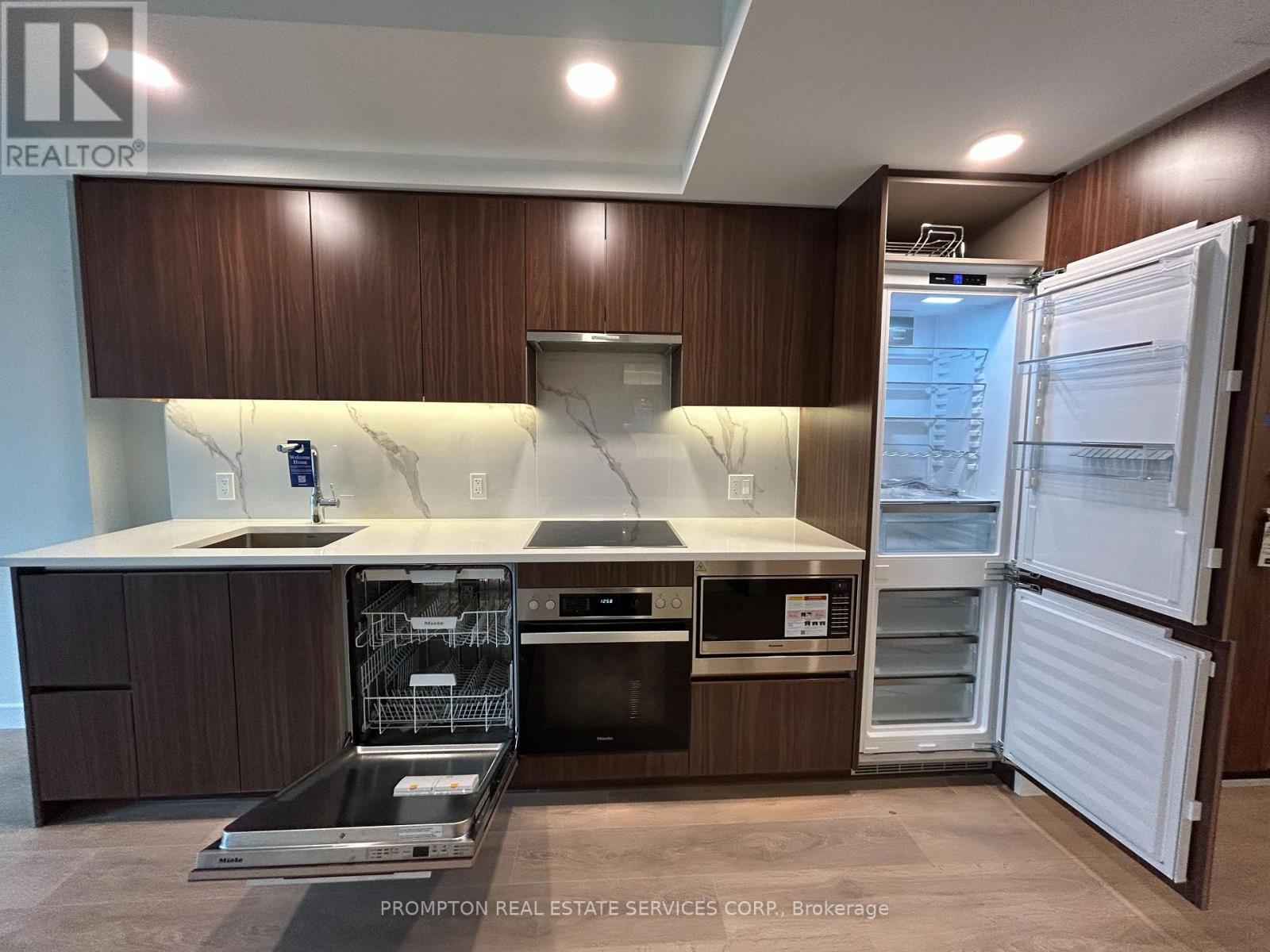 823 - 3 Concord Cityplace Way, Toronto (Waterfront Communities), Ontario  M5V 0X3 - Photo 11 - C12635666