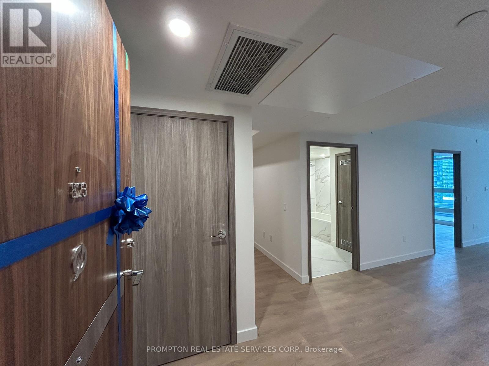 823 - 3 Concord Cityplace Way, Toronto (Waterfront Communities), Ontario  M5V 0X3 - Photo 6 - C12635666