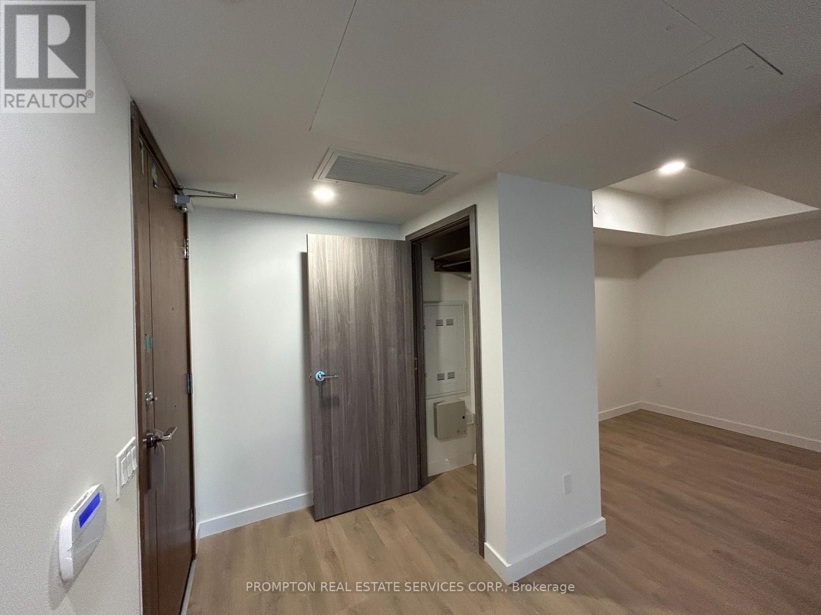 823 - 3 Concord Cityplace Way, Toronto (Waterfront Communities), Ontario  M5V 0X3 - Photo 7 - C12635666