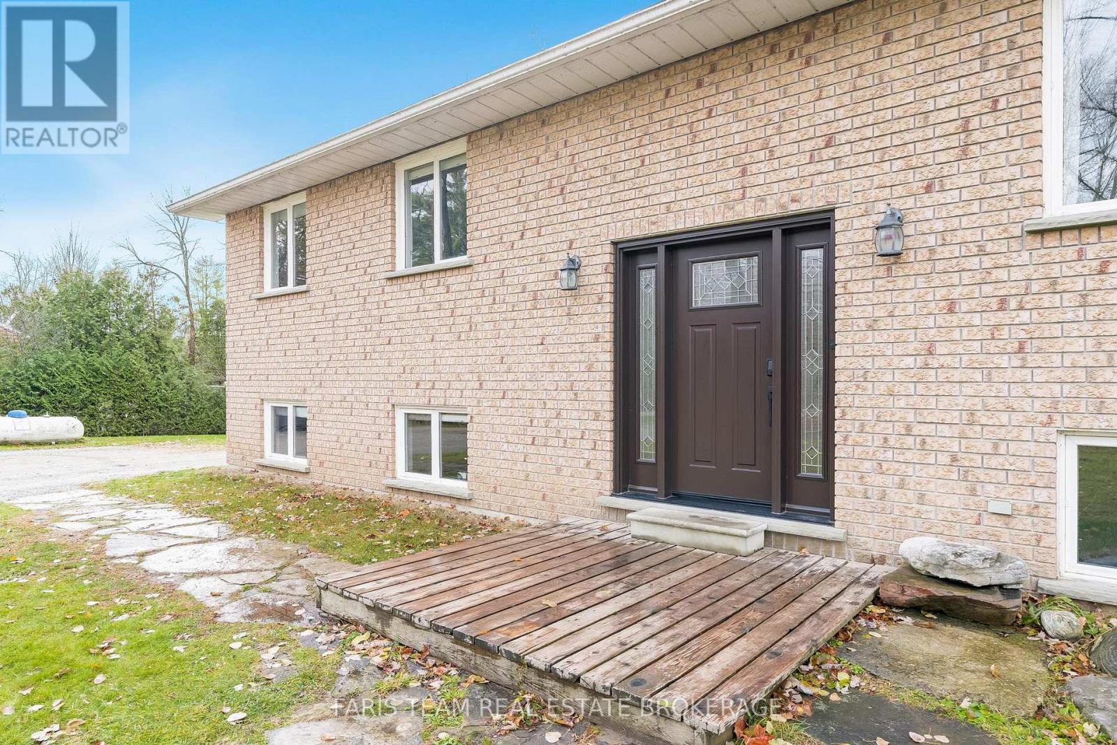 3576 Peter Street, Ramara, Ontario  L0K 1B0 - Photo 4 - S12635664