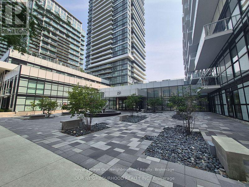 109 - 251 Manitoba Street, Toronto (Mimico), Ontario  M8Y 0C7 - Photo 3 - W12635668