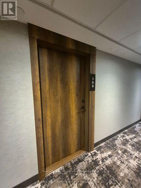 109 - 251 Manitoba Street, Toronto (Mimico), Ontario  M8Y 0C7 - Photo 8 - W12635668