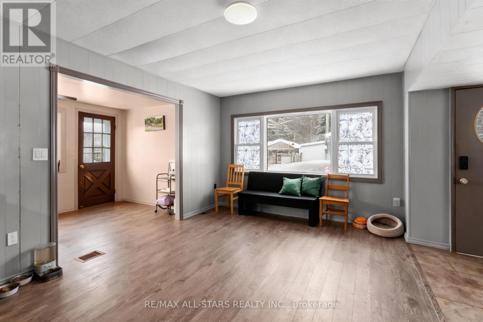 1088 Lutterworth Pines Road, Minden Hills (Lutterworth), Ontario  K0M 2K0 - Photo 5 - X12635698