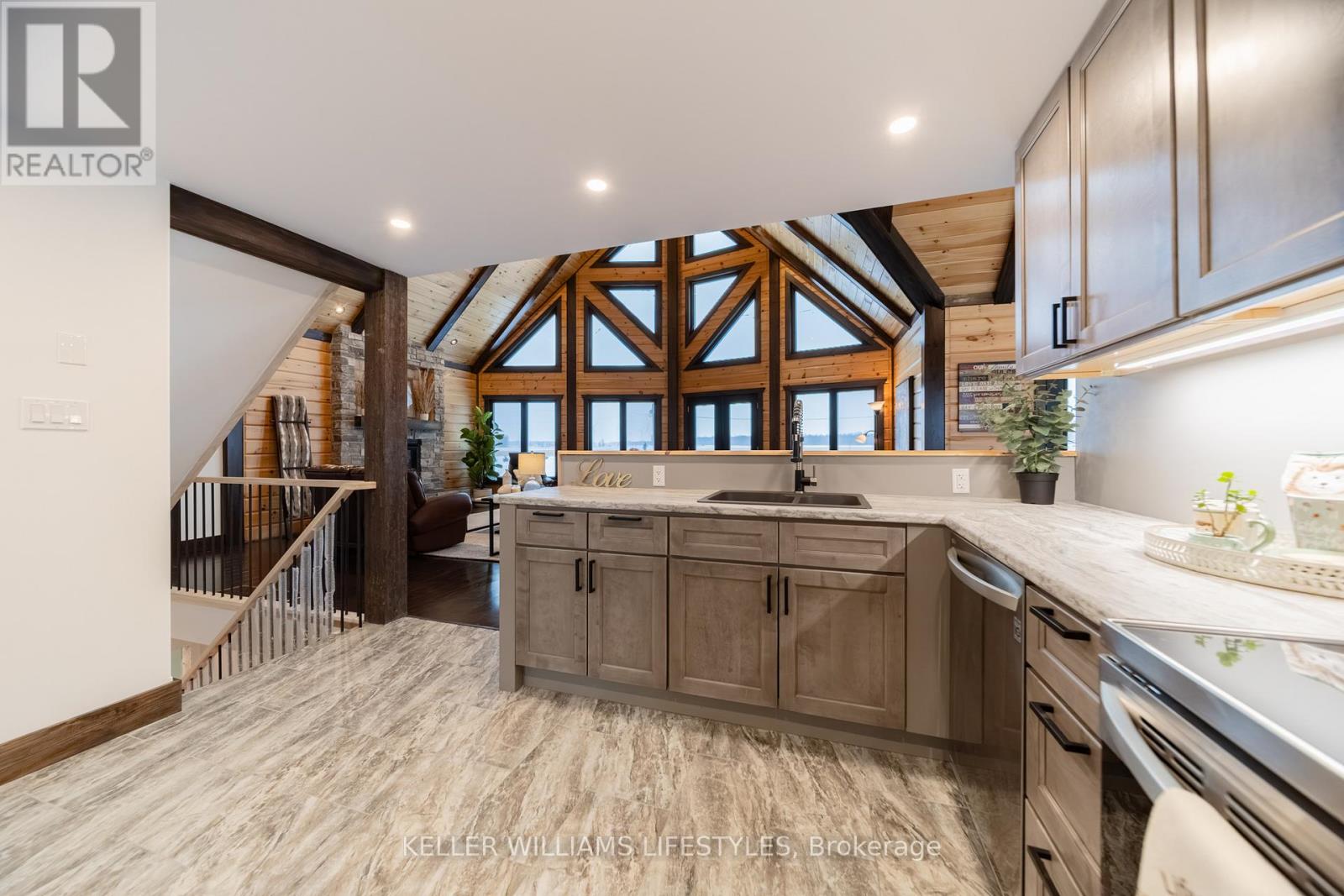 36007 Gore Road, South Huron, Ontario  N0M 1T0 - Photo 10 - X12635700