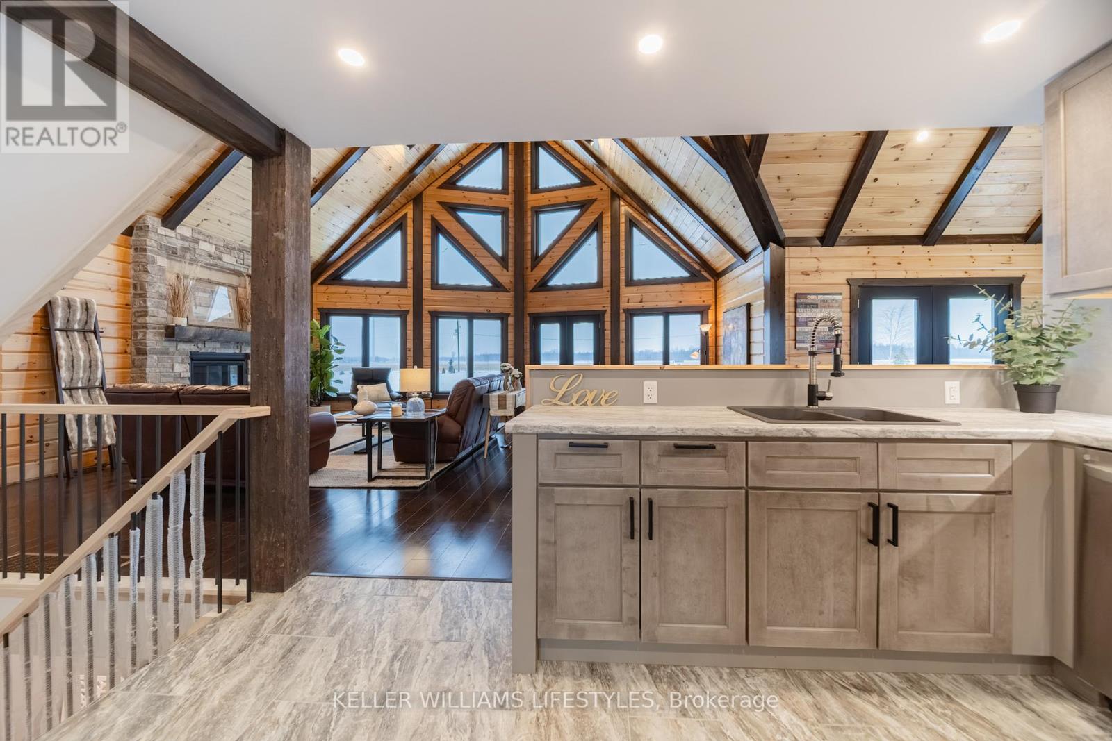 36007 Gore Road, South Huron, Ontario  N0M 1T0 - Photo 5 - X12635700