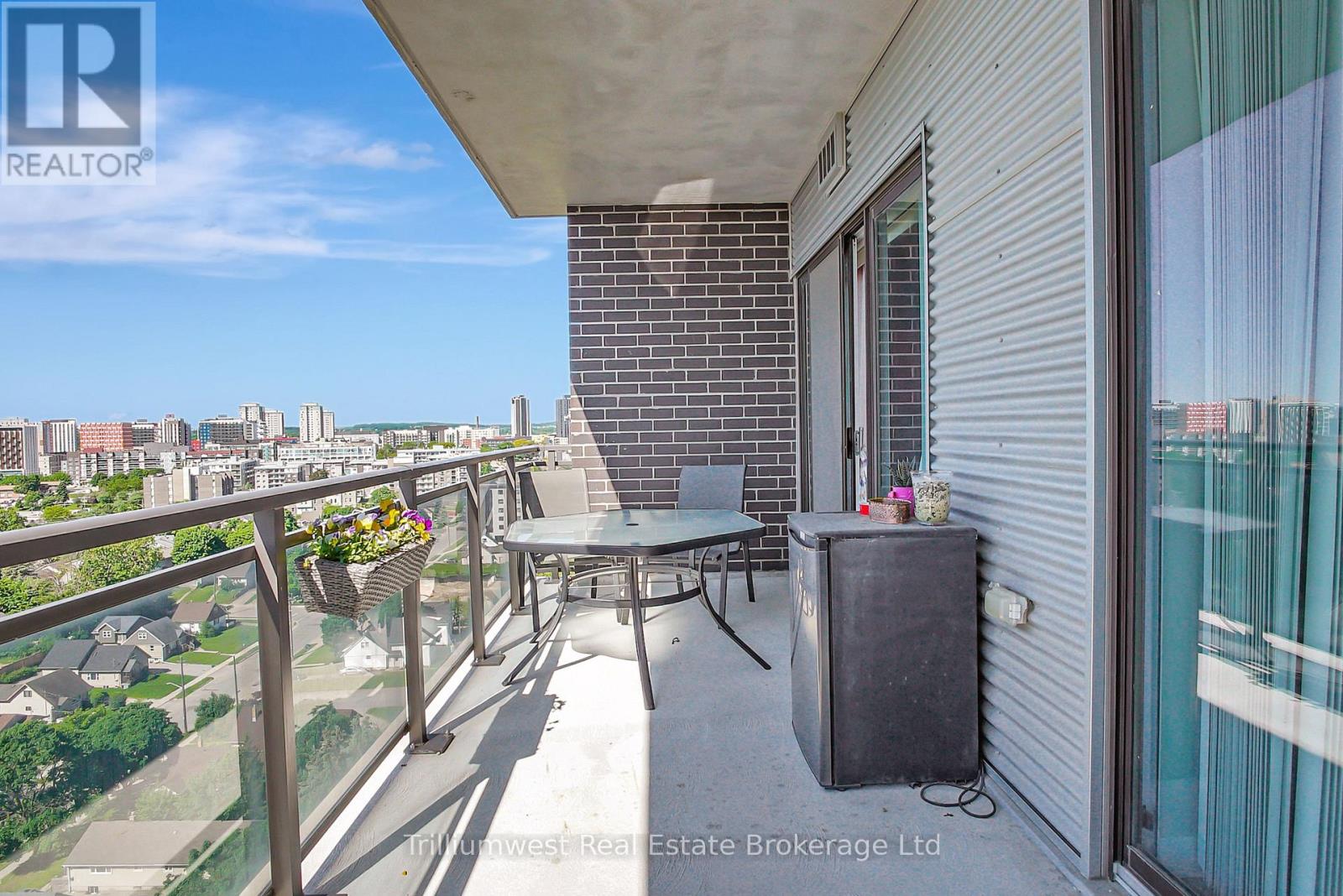 1501 - 318 Spruce Street, Waterloo, Ontario  N2L 0E9 - Photo 16 - X12464513