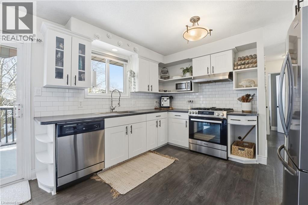 627 Pineridge Road, Waterloo, Ontario  N2L 5N6 - Photo 6 - 40792330