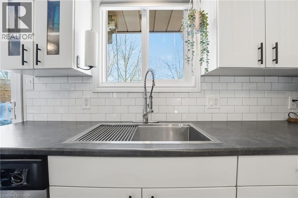 627 Pineridge Road, Waterloo, Ontario  N2L 5N6 - Photo 7 - 40792330