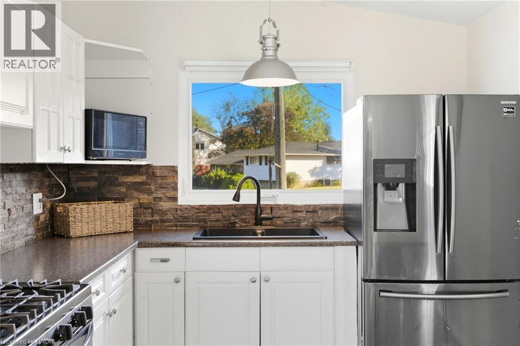 17 Carmen Avenue, Hamilton, Ontario  L8V 2H5 - Photo 17 - 40793965