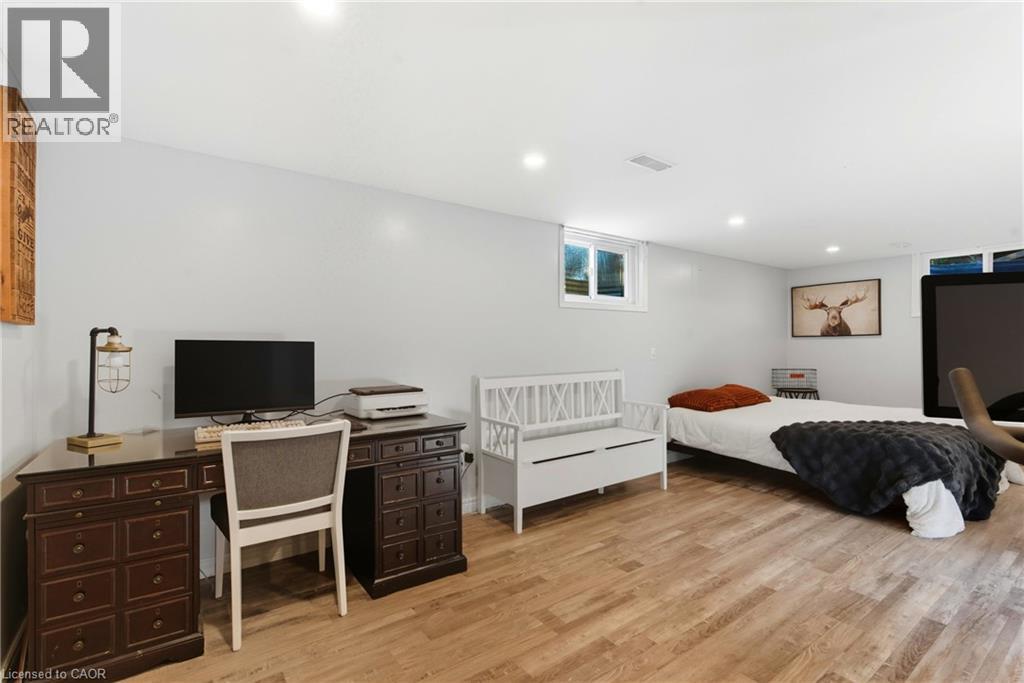 17 Carmen Avenue, Hamilton, Ontario  L8V 2H5 - Photo 19 - 40793965