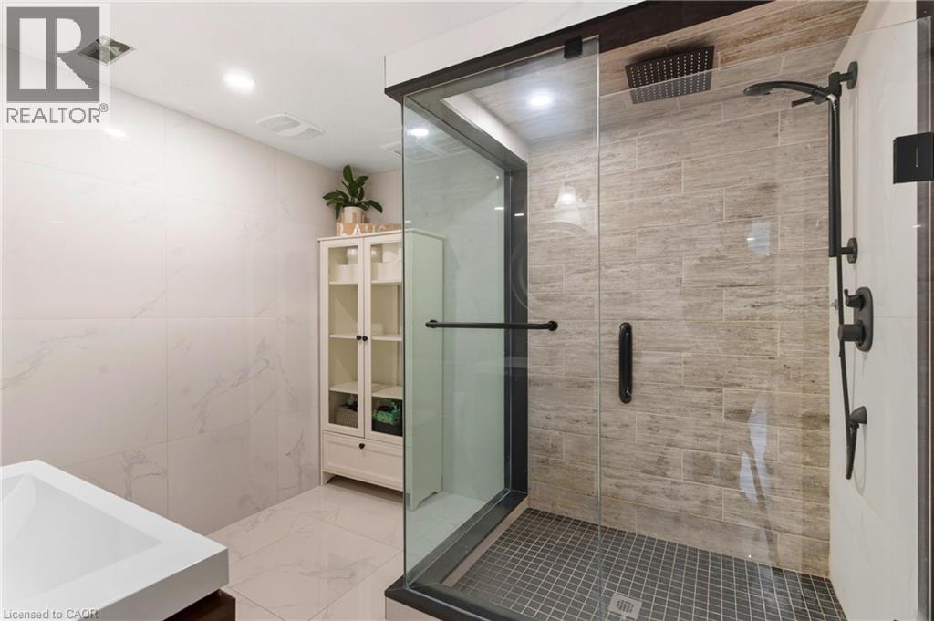 17 Carmen Avenue, Hamilton, Ontario  L8V 2H5 - Photo 21 - 40793965