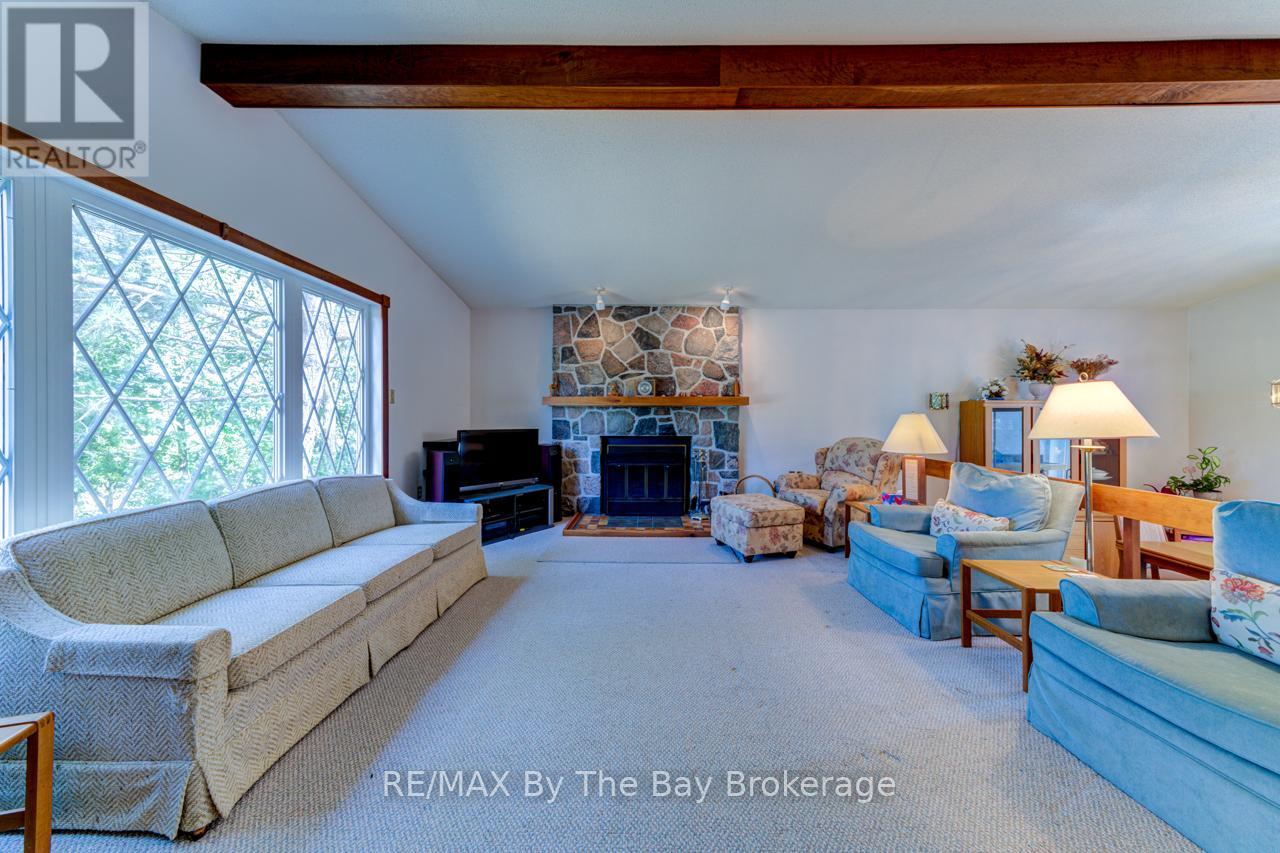 8223 30/31 Side Road, Clearview, Ontario  L0M 1P0 - Photo 23 - S12348121