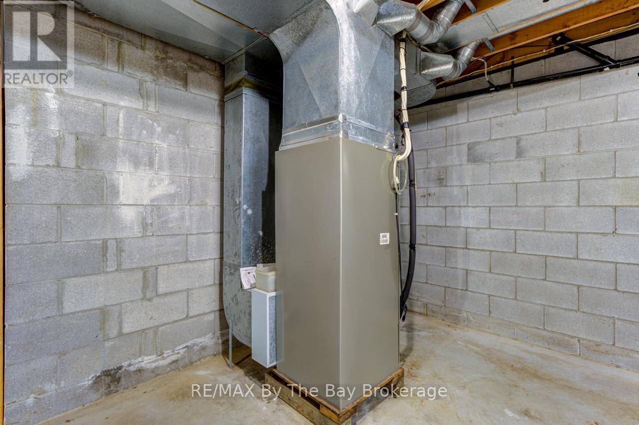 8223 30/31 Side Road, Clearview, Ontario  L0M 1P0 - Photo 39 - S12348121