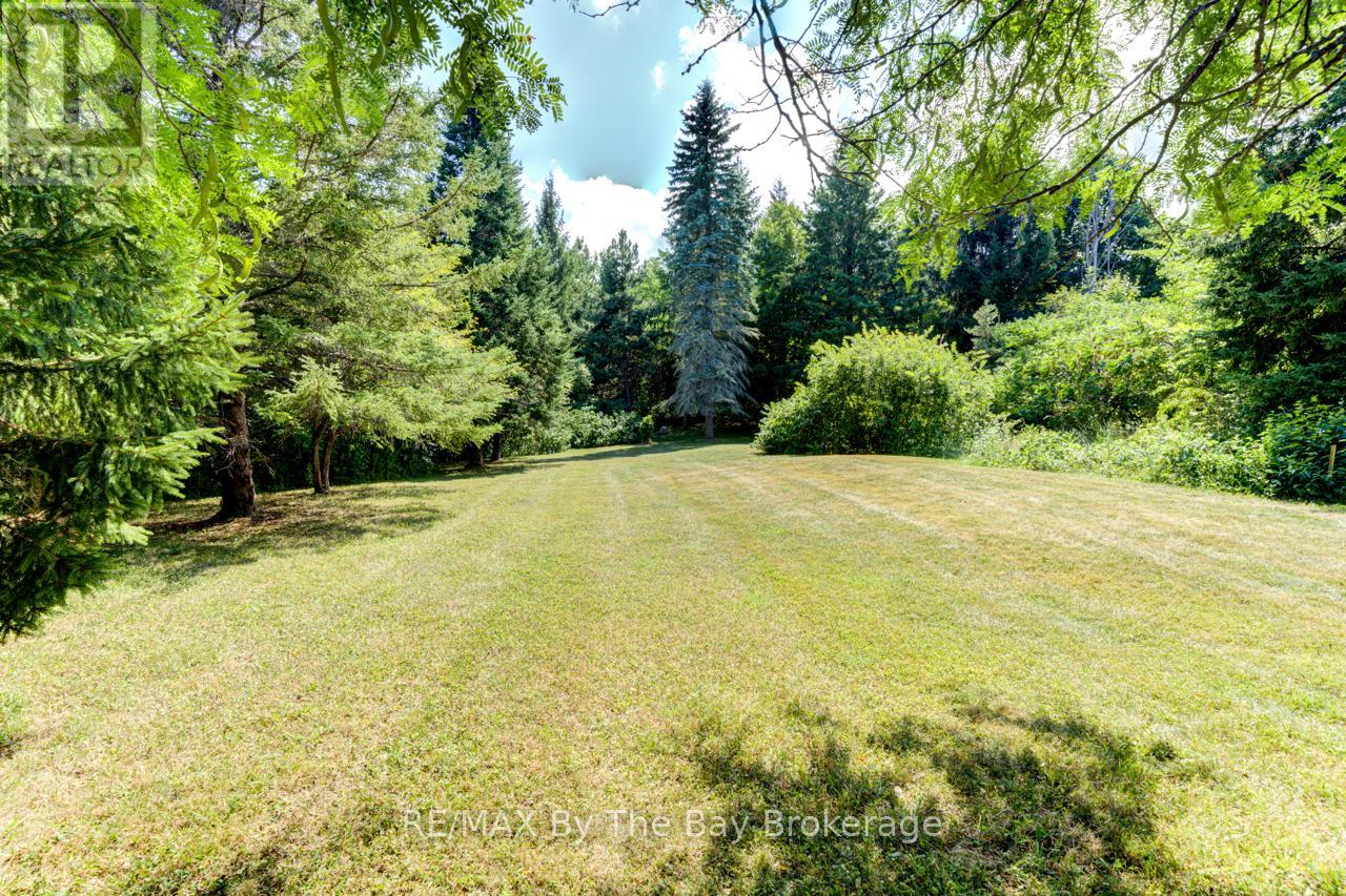 8223 30/31 Side Road, Clearview, Ontario  L0M 1P0 - Photo 44 - S12348121