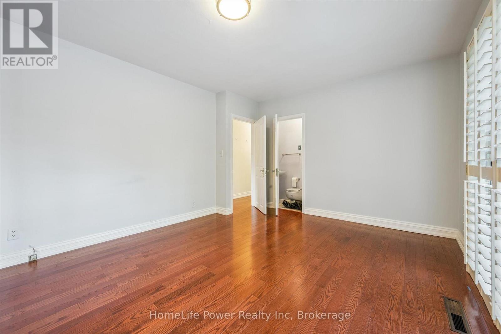 2085 Fowler Court, Mississauga, Ontario  L5K 1B7 - Photo 24 - W12483205