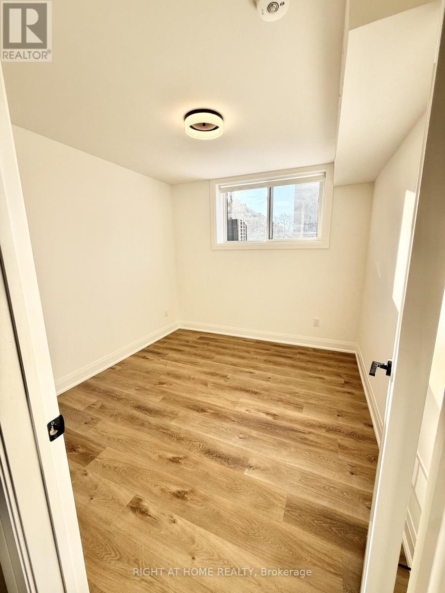 1a - 19 Arrowsmith Avenue, Toronto, Ontario  M6M 2W8 - Photo 13 - W12635670