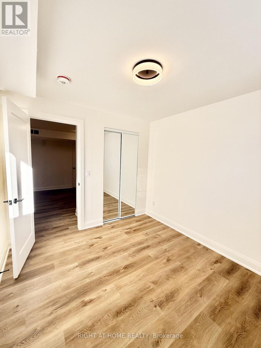 1a - 19 Arrowsmith Avenue, Toronto, Ontario  M6M 2W8 - Photo 14 - W12635670