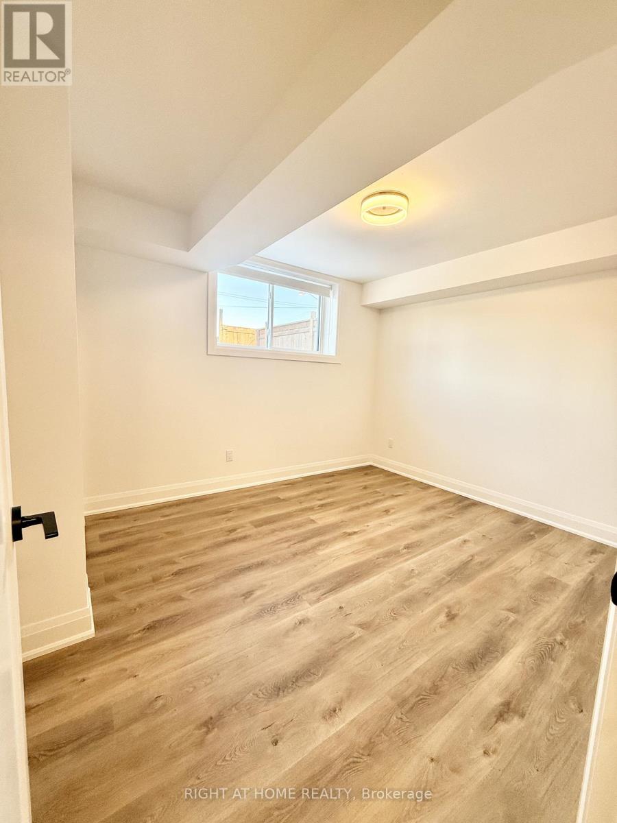 1a - 19 Arrowsmith Avenue, Toronto, Ontario  M6M 2W8 - Photo 17 - W12635670