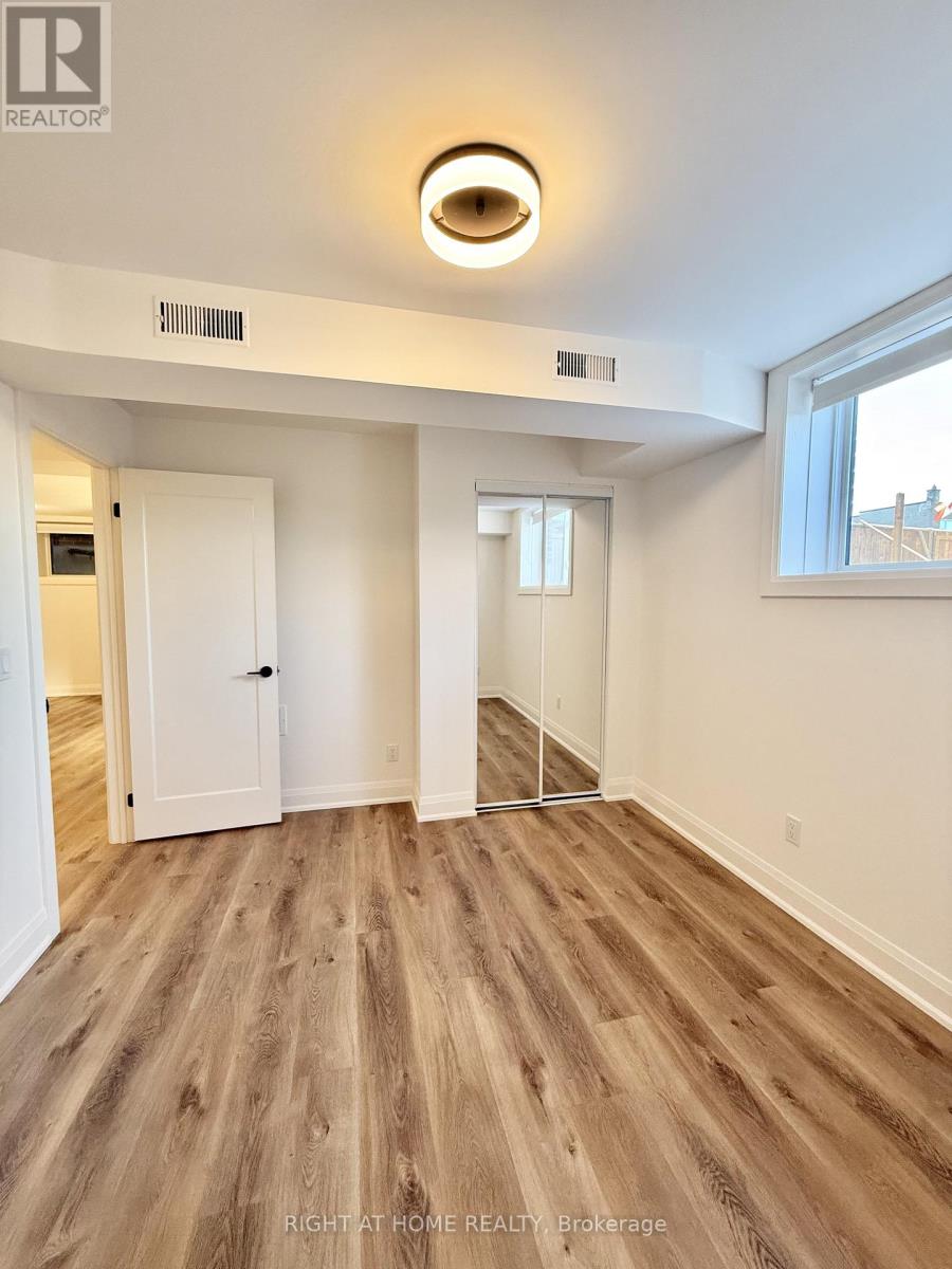 1a - 19 Arrowsmith Avenue, Toronto, Ontario  M6M 2W8 - Photo 18 - W12635670