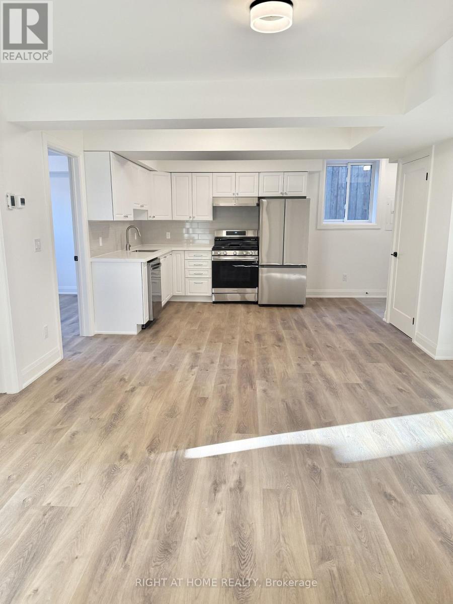 1a - 19 Arrowsmith Avenue, Toronto, Ontario  M6M 2W8 - Photo 20 - W12635670