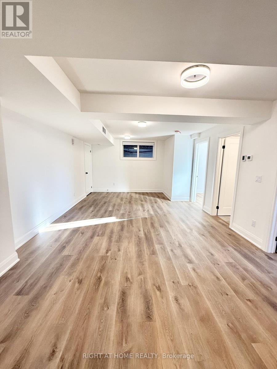 1a - 19 Arrowsmith Avenue, Toronto, Ontario  M6M 2W8 - Photo 7 - W12635670