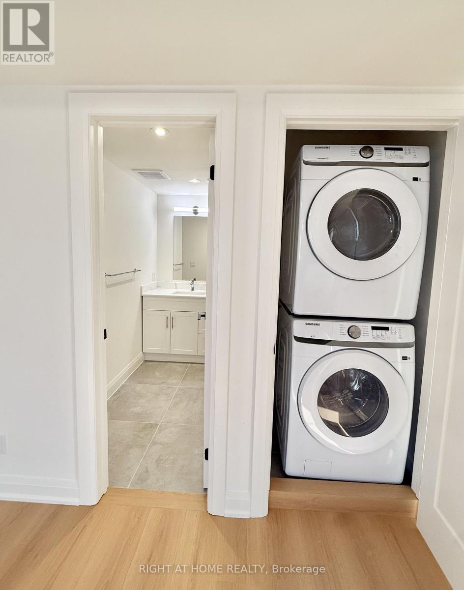 3 - 19 Arrowsmith Avenue, Toronto (Brookhaven-Amesbury), Ontario  M6M 2W8 - Photo 13 - W12635696