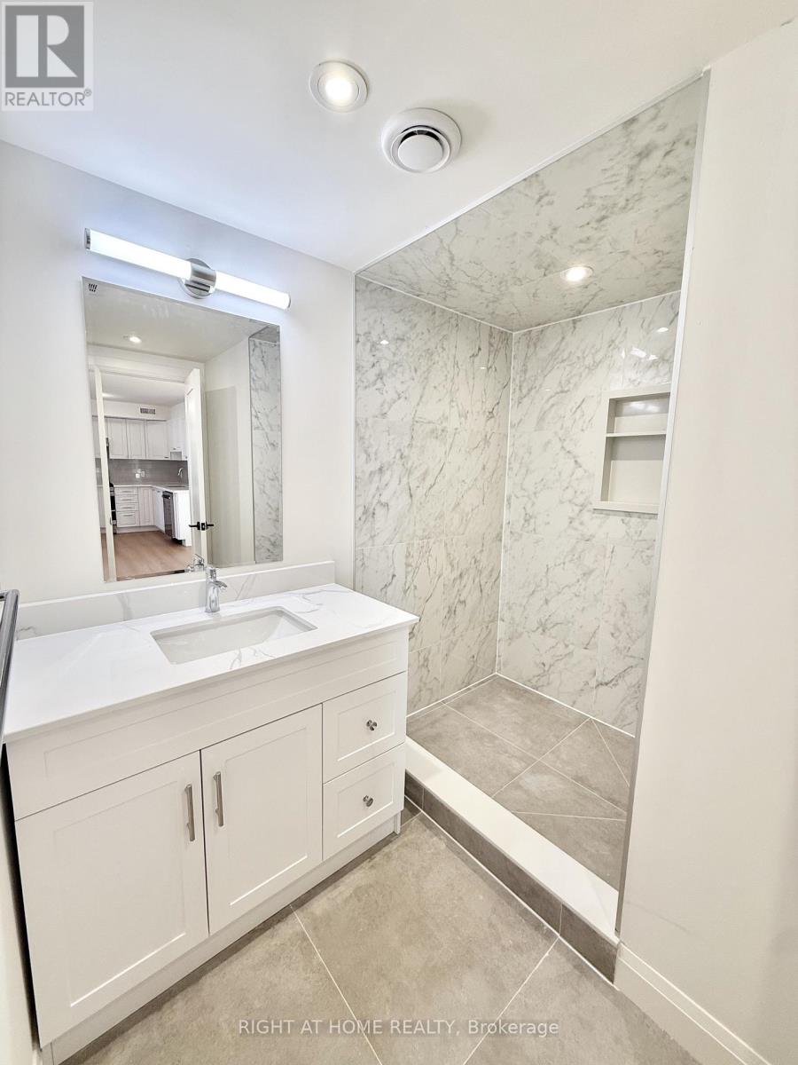 3 - 19 Arrowsmith Avenue, Toronto (Brookhaven-Amesbury), Ontario  M6M 2W8 - Photo 15 - W12635696