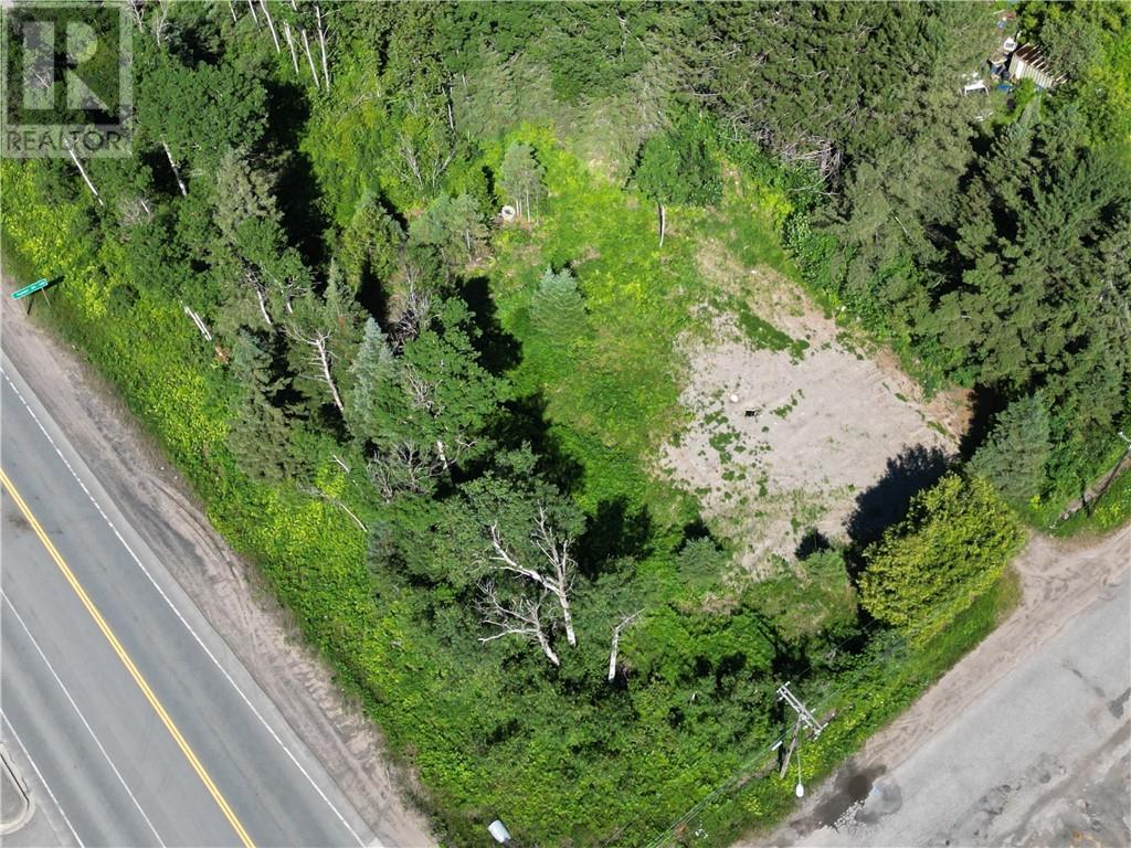 21 Smith Street, Nairn Centre, Ontario  P0M 2L0 - Photo 2 - 2125924