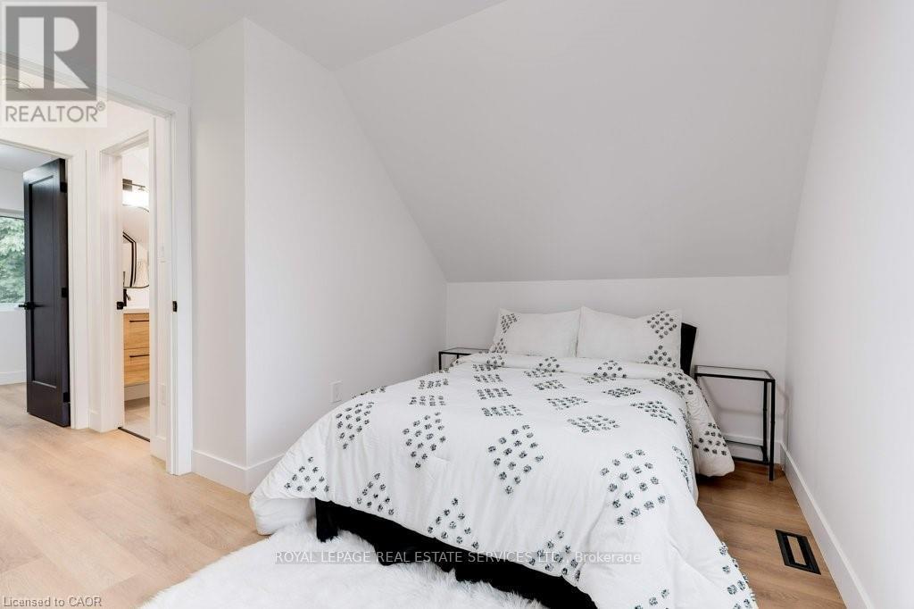 8 Whitfield Avenue, Hamilton (Industrial Sector), Ontario  L8L 4B4 - Photo 20 - X12635672