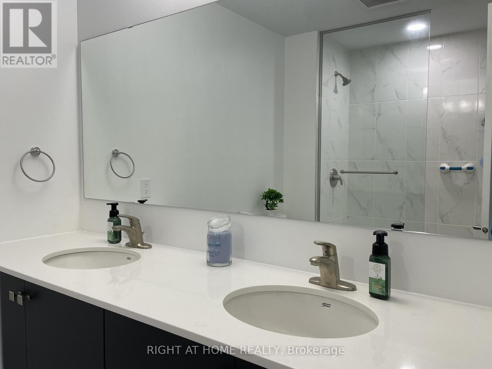 304 - 19b West Street N, Kawartha Lakes, Ontario  K0M 1N0 - Photo 10 - X12635690