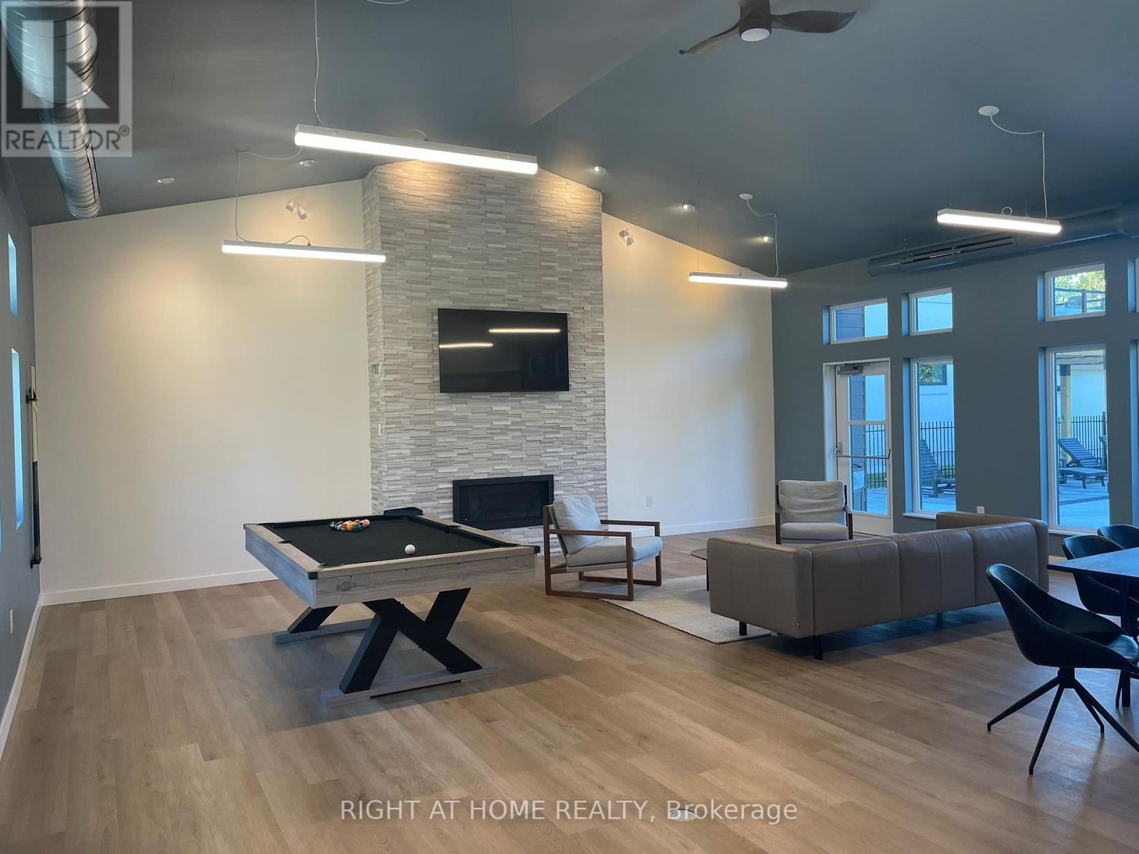 304 - 19b West Street N, Kawartha Lakes, Ontario  K0M 1N0 - Photo 15 - X12635690