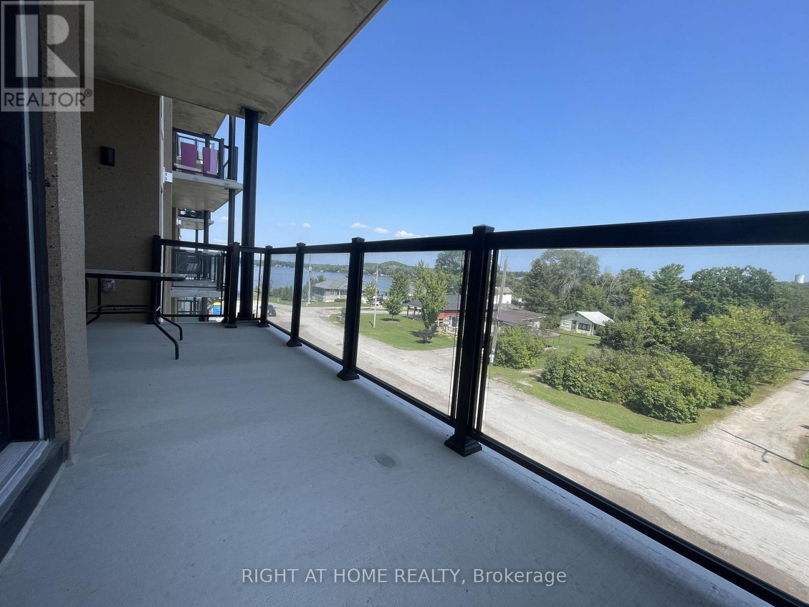 304 - 19b West Street N, Kawartha Lakes, Ontario  K0M 1N0 - Photo 21 - X12635690