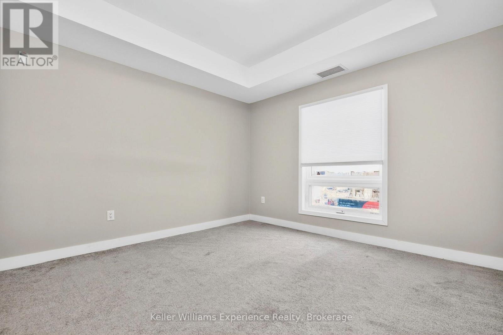 216 - 4 Spice Way, Barrie, Ontario  L9J 0M2 - Photo 27 - S12635724