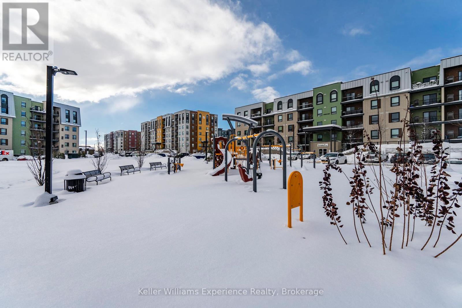 216 - 4 Spice Way, Barrie, Ontario  L9J 0M2 - Photo 33 - S12635724