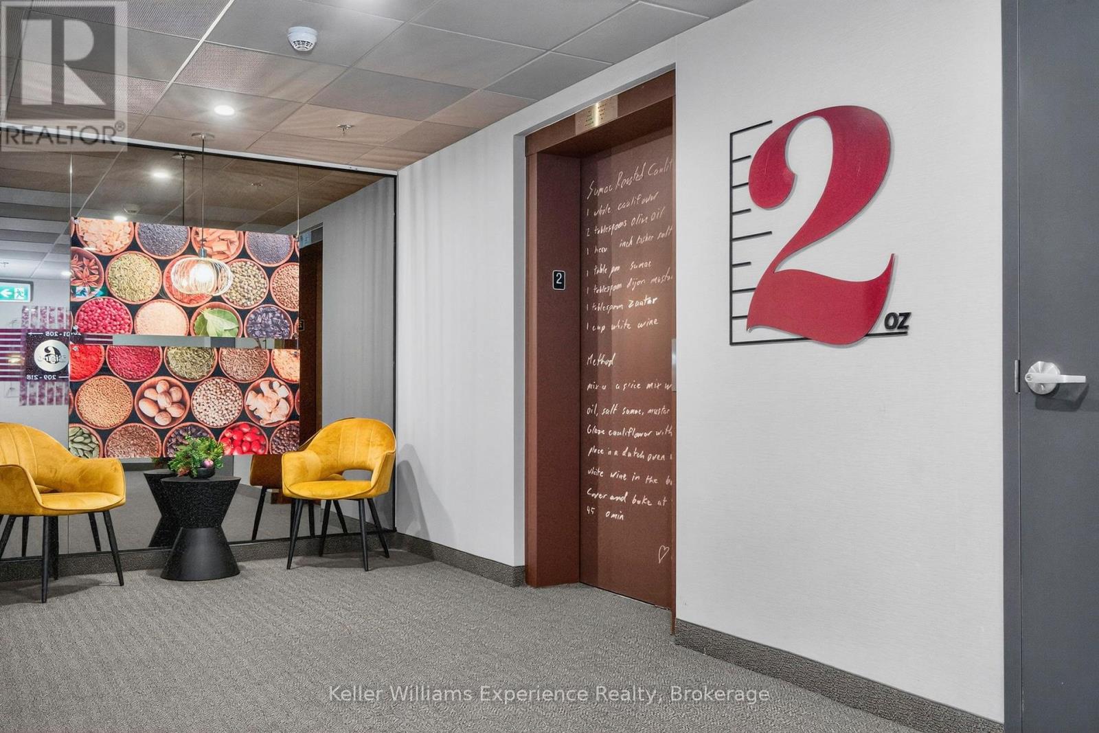 216 - 4 Spice Way, Barrie, Ontario  L9J 0M2 - Photo 5 - S12635724