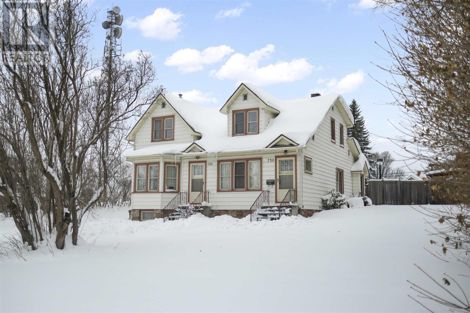 728-730 Wellington St E, Sault Ste. Marie, Ontario  P6A 2M7 - Photo 3 - SM251417