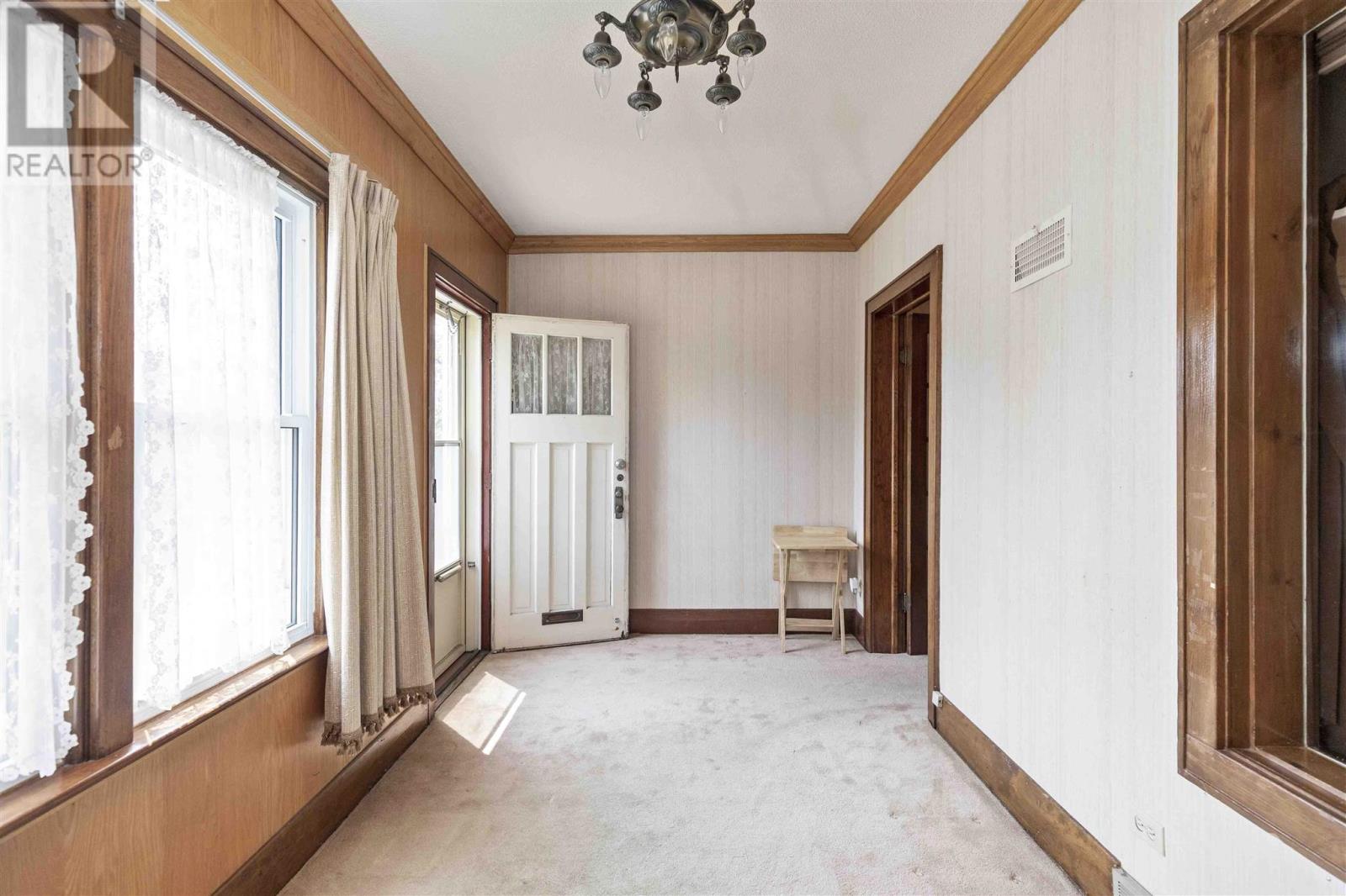 728-730 Wellington St E, Sault Ste. Marie, Ontario  P6A 2M7 - Photo 5 - SM251417