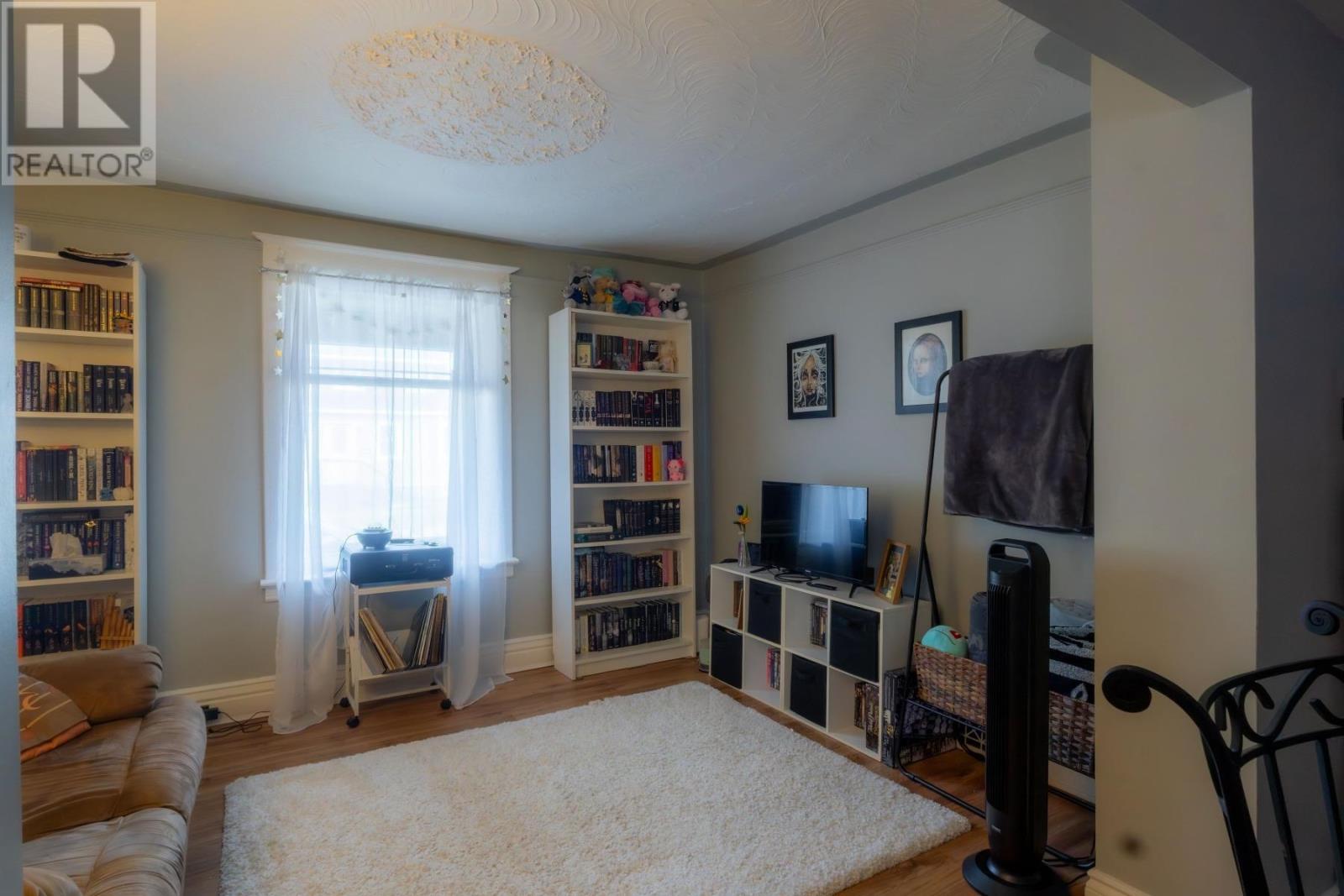 159 Hudson St, Sault Ste. Marie, Ontario P6A 1T3 - Photo 9 - SM252771